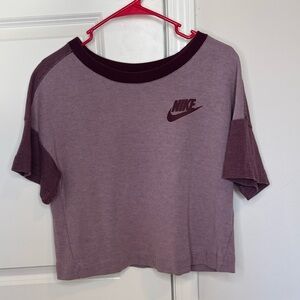 Nike Crop Tee